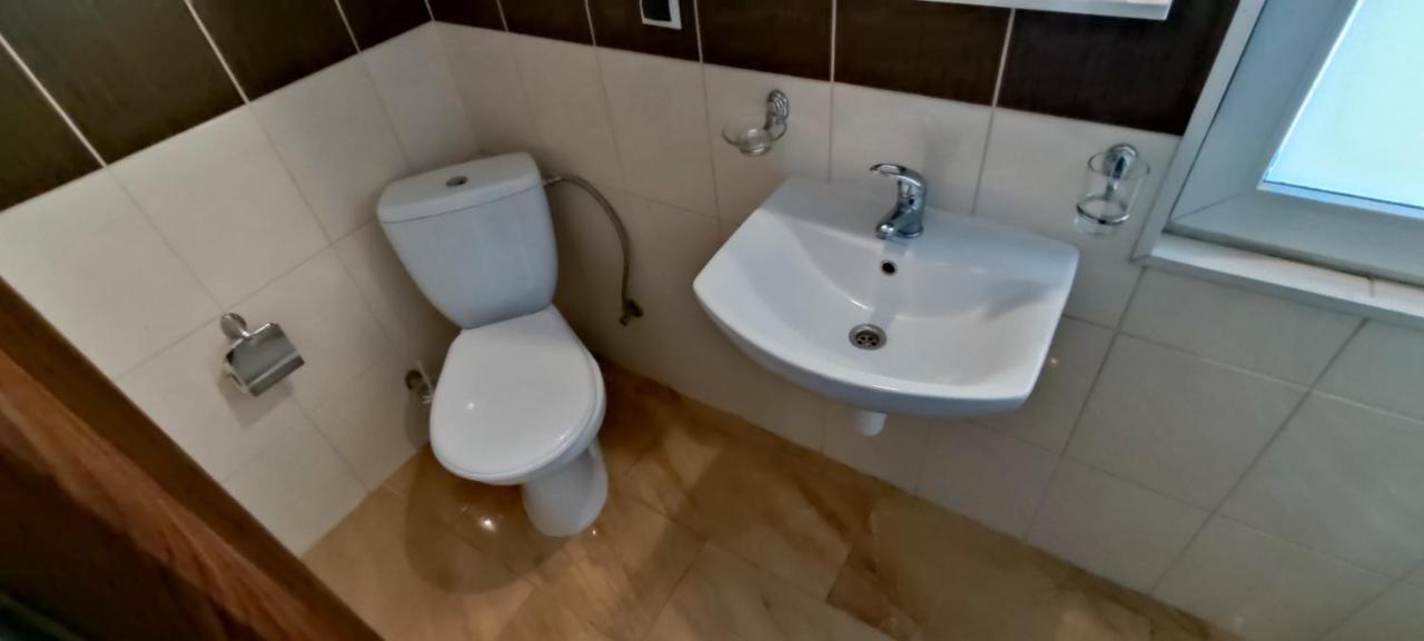 Domki Noclegowe Przemysl Ngoại thất bức ảnh